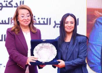 وزيرة التضامن تكرّم غادة والي المدير التنفيذي السابق لمكتب الأمم المتحدة المعني بالمخدرات والجريمة