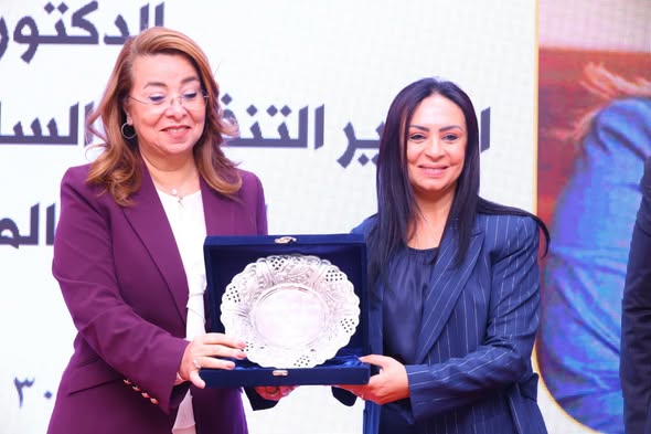 وزيرة التضامن تكرّم غادة والي المدير التنفيذي السابق لمكتب الأمم المتحدة المعني بالمخدرات والجريمة