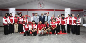 الهلال الأحمر المصري يقدم أكثر من 665 ألف طن مساعدات إنسانية لغزة خلال 760 يومًا