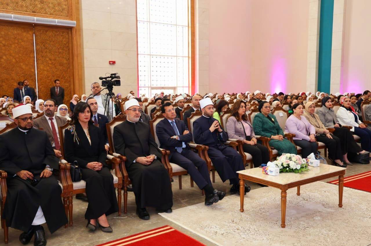 التحالف الوطني للعمل الأهلي التنموي يشارك في احتفالية اليوم العالمي لمناهضة العنف ضد المرأة 5 سيشسيشلسيش