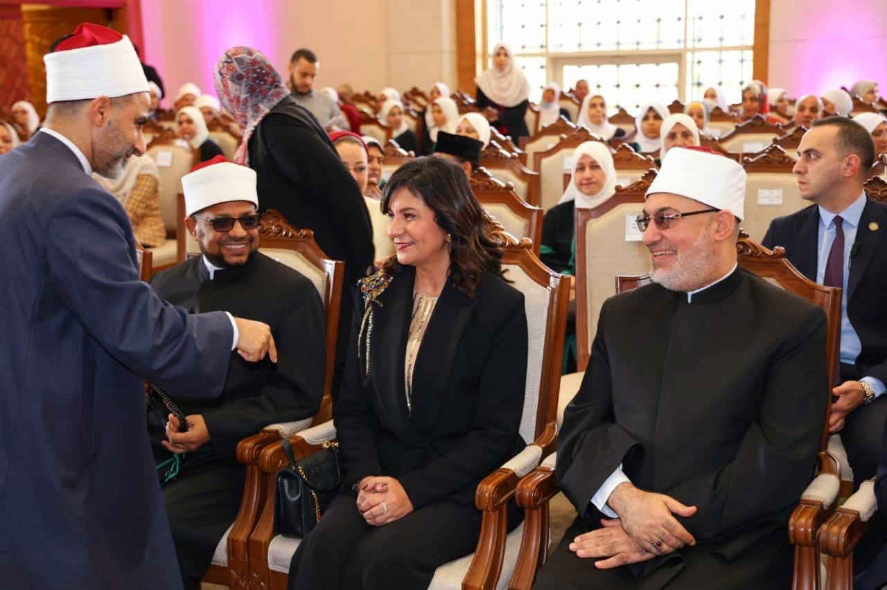 التحالف الوطني للعمل الأهلي التنموي يشارك في احتفالية اليوم العالمي لمناهضة العنف ضد المرأة 3 سيلسيشلسيشليسش