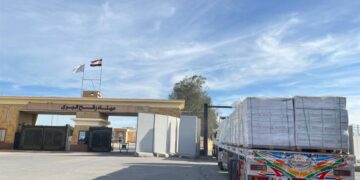 إطلاق قافلة زاد العزة الـ76 محمّلة بـ9500 طن مساعدات إلى غزة