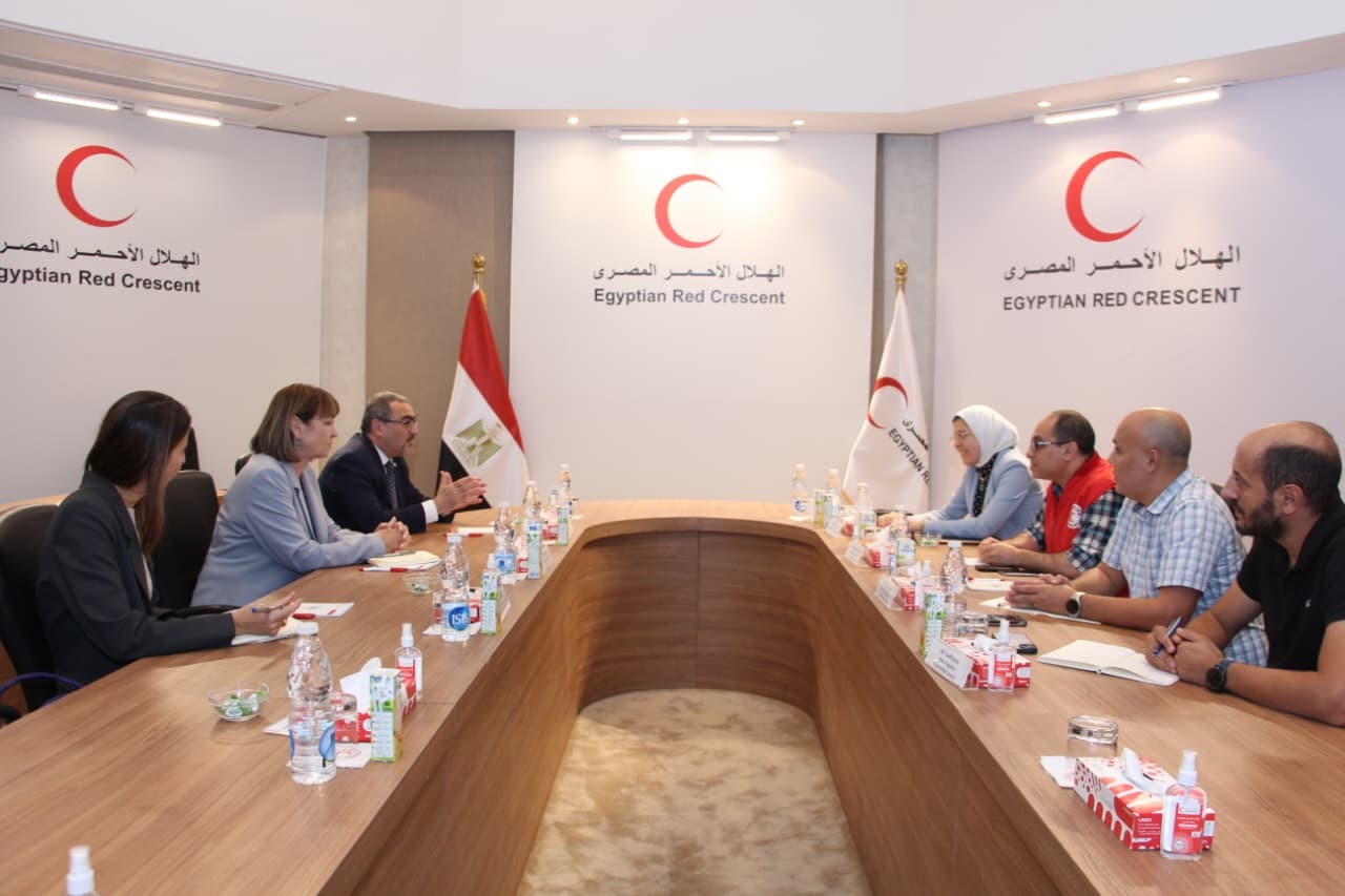 الهلال الأحمر المصري يقدم أكثر من 665 ألف طن مساعدات إنسانية لغزة خلال 760 يومًا 5 لسيشيلشس