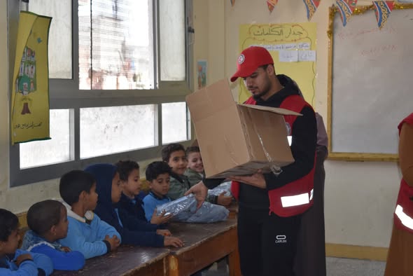 الهلال الأحمر المصري يٌطلق حملة «وقاية وحماية.. لشتاء آمن» وتوزيع حقائب دعم صحي للأطفال والفئات الأولى بالرعاية 3 سشسشيسش