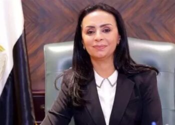 وزيرة التضامن تتابع تداعيات حادث انهيار عقار إمبابة.. وتوجه بصرف مساعدات لأسر الضحايا