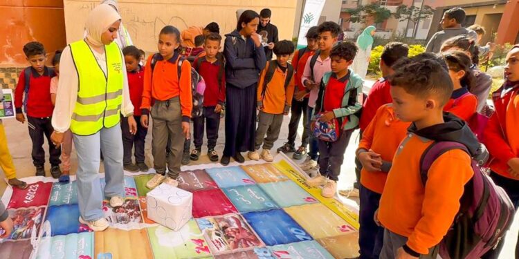 التضامن تطلق المرحلة الثانية من القوافل التنموية الشاملة لدعم أهالي مشروع «زهور 15 مايو» 1 التضامن تطلق المرحلة الثانية من القوافل التنموية الشاملة لدعم أهالي مشروع «زهور 15 مايو»