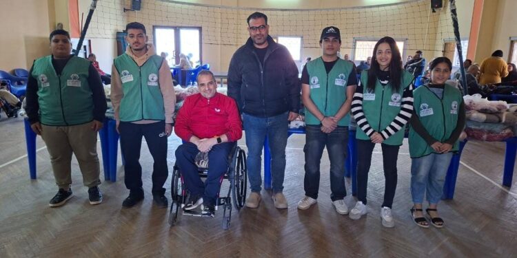 مؤسسة نبيل الكاتب توزع بطاطين الشتاء على متحدي الإعاقة بمحافظة البحيرة