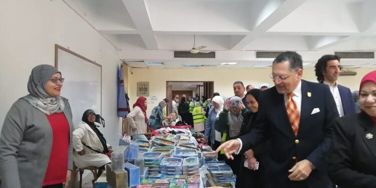 التضامن تنظم معرض ” ديارنا  جامعات للحرف اليدوية والتراثية” بجامعة القاهرة