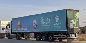 رحلة إنسانية متواصلة… صناع الحياة ترسل قافلة جديدة إلى غزة
