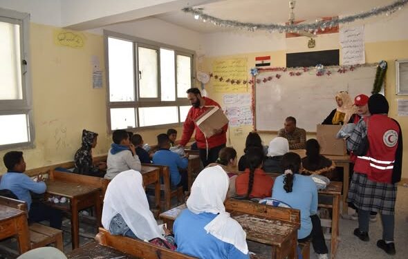 الهلال الأحمر المصري يٌطلق حملة «وقاية وحماية.. لشتاء آمن» وتوزيع حقائب دعم صحي للأطفال والفئات الأولى بالرعاية 1 الهلال الأحمر المصري يٌطلق حملة «وقاية وحماية.. لشتاء آمن» وتوزيع حقائب دعم صحي للأطفال والفئات الأولى بالرعاية