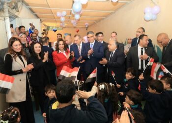 وزيرتا التضامن والتنمية ومحافظ الجيزة يفتتحون المجمع الخدمي بمساكن روضة السودان
