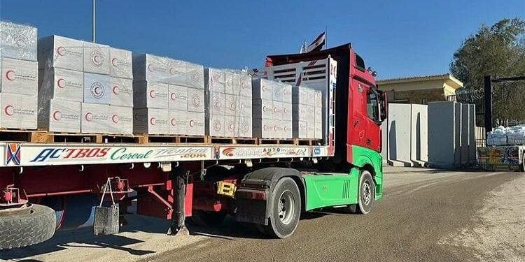 انطلاق قافلة المساعدات الإنسانية الـ 118من مصر إلى غزة