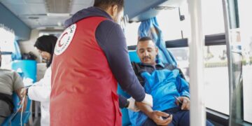 الهلال الأحمر المصري يواصل فعالياته الإنسانية والتوعوية في ثالث أيام معرض القاهرة الدولي للكتاب