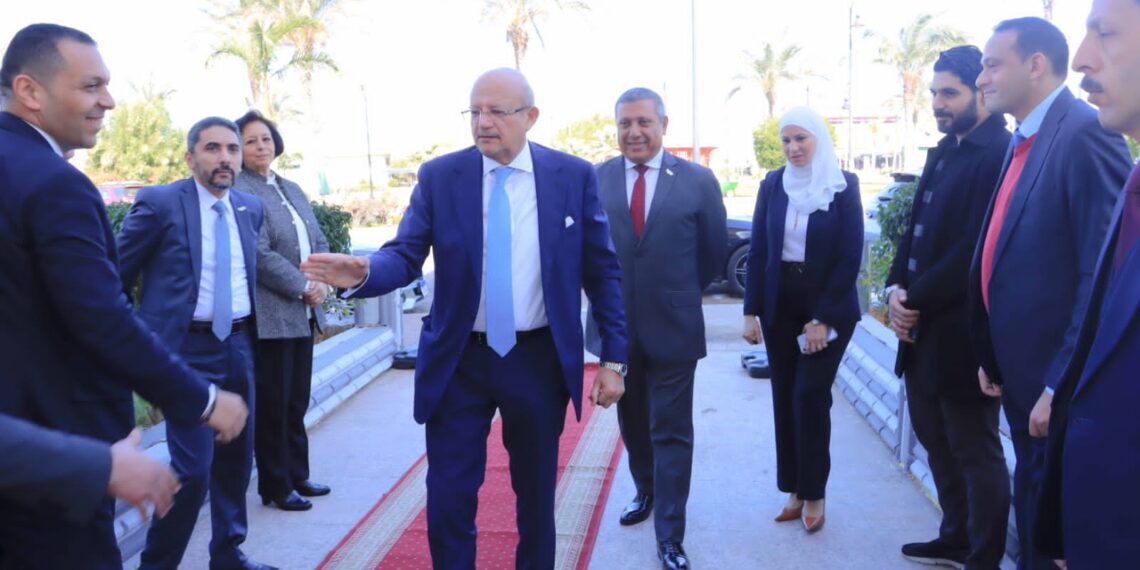 ضمن استراتيجيته للتطوير.. بنك التنمية الصناعية يفتتح فرع بورسعيد بعد تحديثه