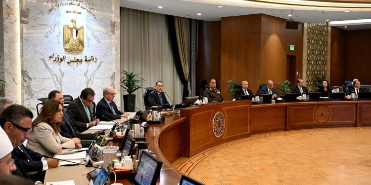 وزيرة التضامن تستعرض تفاصيل تجهيزات المبادرة الرئاسية “أبواب الخير” لشهر رمضان