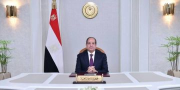 الرئيس السيسي يستقبل رئيس الوزراء للتشاور لإجراء تعديل على تشكيل الحكومة الحالية