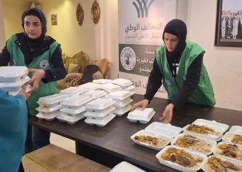 مؤسسة نبيل الكاتب الخيرية لتنمية المجتمع التنموي توزع 3000 وجبة جاهزة بمحافظة البحيرة