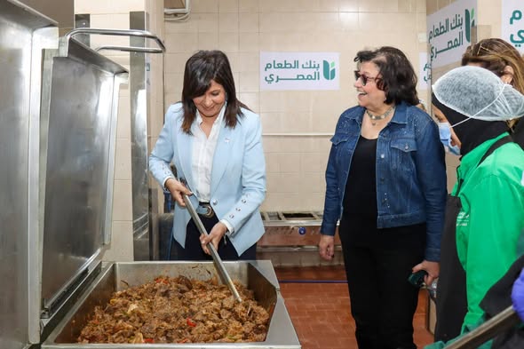 رئيس الأمانة الفنية للتحالف الوطني تتابع جاهزية بنك الطعام المصري لدعم الأسر المستحقة خلال رمضان