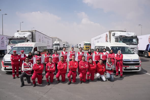 الهلال الأحمر المصري يُثمن مبادرة «أبواب الخير» ويعزز جهوده الإنسانية لدعم الأسر الأولى بالرعاية 