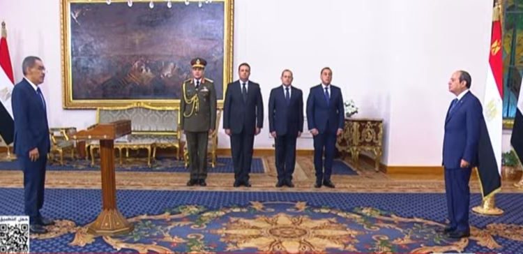 الوزراء الجدد يؤدون اليمين الدستورية أمام الرئيس عبد الفتاح السيسى