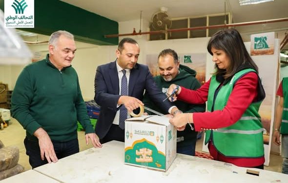 قيادات "التحالف الوطني" تشارك المتطوعين تجهيز حملة "إفطار صائم" للوصول للأسر الأولى بالرعاية 1 قيادات “التحالف الوطني” تشارك المتطوعين تجهيز حملة “إفطار صائم” للوصول للأسر الأولى بالرعاية