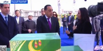 رئيس الوزراء يشهد إطلاق مبادرة الرئيس السيسي “أبواب الخير” لدعم الأسر المستحقة والأولى بالرعاية برمضان