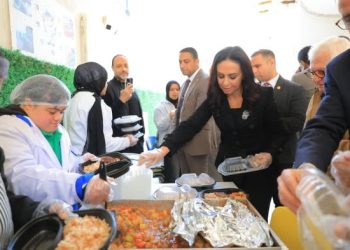 وزيرة التضامن تتفقد "مطبخ الملائكة" وأنشطة وخدمات "هوب أكاديمي لذوي الإعاقة" بالشروق 10 وزيرة التضامن تتفقد “مطبخ الملائكة” وأنشطة وخدمات “هوب أكاديمي لذوي الإعاقة” بالشروق