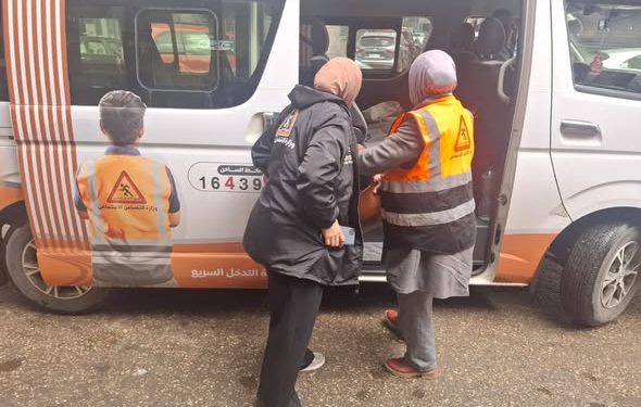 التضامن : فرق التدخل السريع تكثف تواجدها الميداني في المحافظات لمواجهة تداعيات الأمطار وسوء الأحوال الجوية 1 التضامن : فرق التدخل السريع تكثف تواجدها الميداني في المحافظات لمواجهة تداعيات الأمطار وسوء الأحوال الجوية