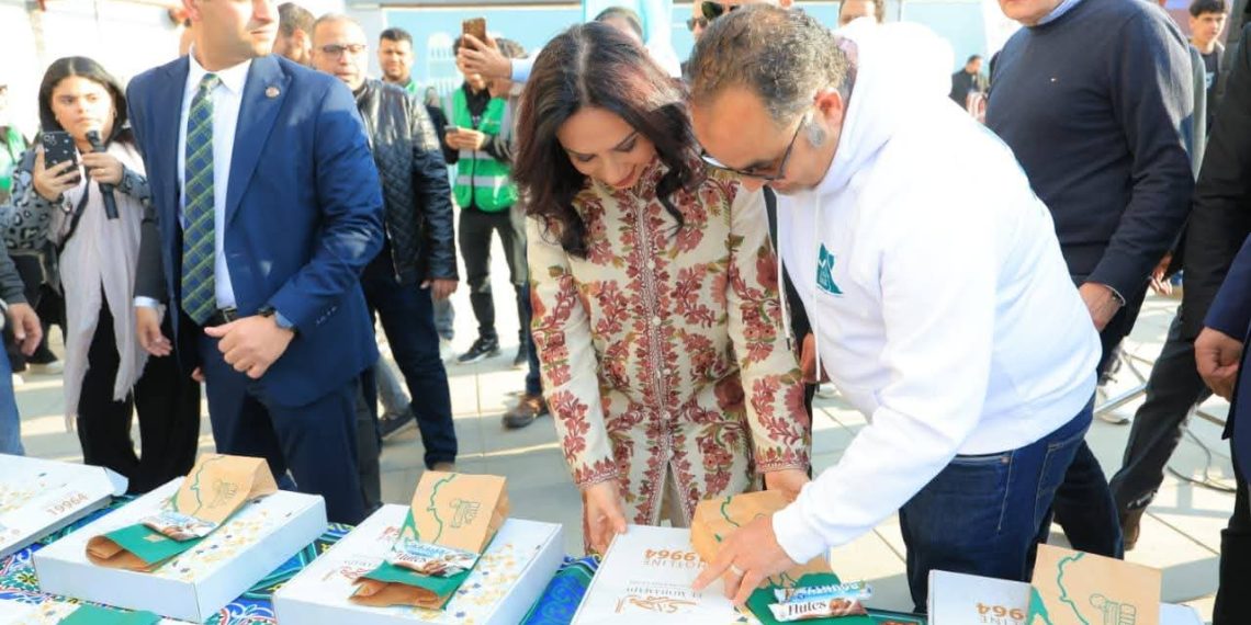 وزيرة التضامن تتفقد مائدة الإفطار الجماعي لمؤسسة «مصر الخير» لـ1500 صائم بممشى «أهل مصر»