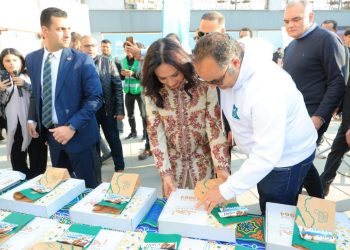 وزيرة التضامن تتفقد مائدة الإفطار الجماعي لمؤسسة «مصر الخير» لـ1500 صائم بممشى «أهل مصر»