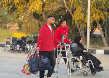 الهلال الأحمر المصري يستأنف استقبال الجرحى والمصابين الفلسطينيين ويدفع قافلة «زاد العزة» 160