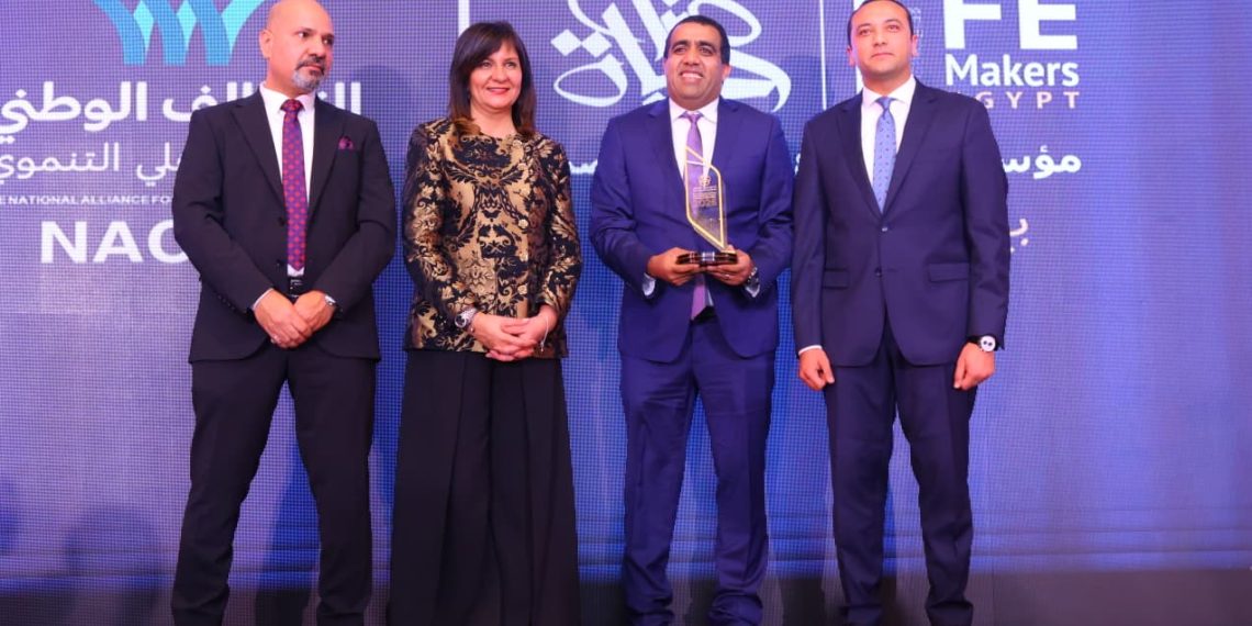 صناع الحياة تفوز بجائزة “أثر” في محور التطوع تقديرًا لجهودها في تنظيم وتمكين المتطوعين