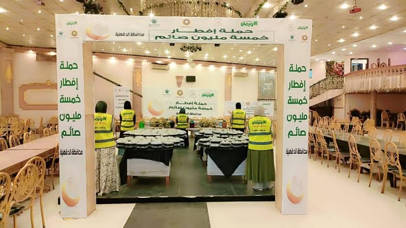 جمعية الأورمان تعزز جهود الحماية الاجتماعية بتوزيع كراتين الغذاء ووجبات الإفطار في المحافظات 1 جمعية الأورمان تعزز جهود الحماية الاجتماعية بتوزيع كراتين الغذاء ووجبات الإفطار في المحافظات