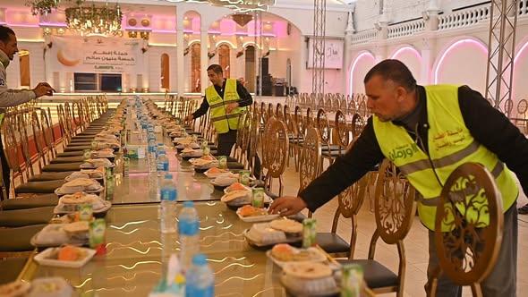 جمعية الأورمان تواصل توزيع المساعدات الغذائية