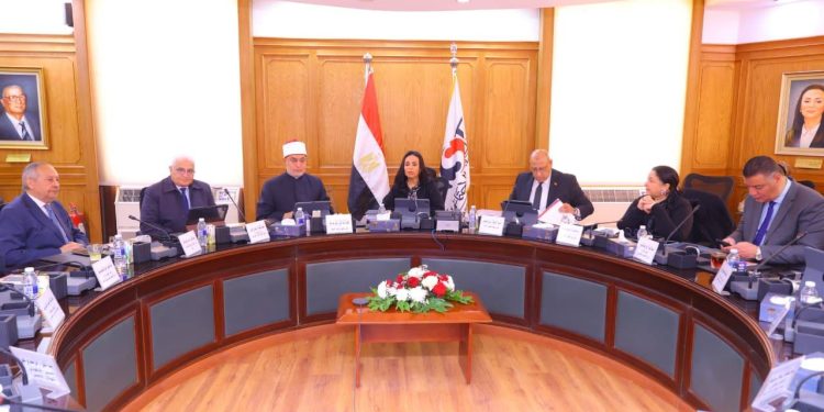 وزيرة التضامن تترأس اجتماع مجلس إدارة بنك ناصر الاجتماعي