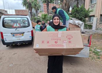 مؤسسة نبيل الكاتب الخيرية توزع 4000 وجبة و2500 كرتونة مواد غذائية بالبحيرة ضمن مبادرة «رمضان الخير 2026»