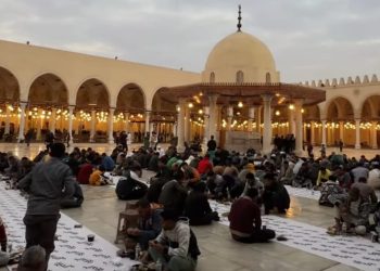 مؤسسة الجود عضو التحالف الوطني تُنظم مائدة الرحمن بمسجد عمرو بن العاص لاستقبال الصائمين خلال شهر رمضان