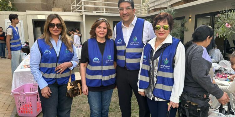 راعي مصر توزع ملابس العيد على الأطفال من الأسر الأولى بالرعاية بمشاركة إلهام شاهين وليلى علوي ولبلبة