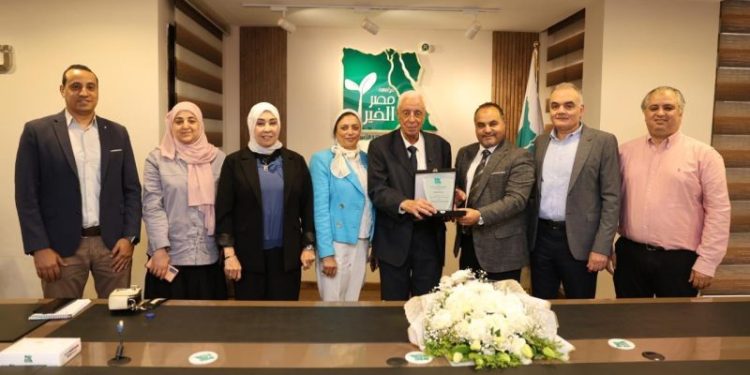 «مصر الخير» تكرم حسام موافي في اليوم العالمي للصحة تقديرًا لمسيرته الطبية