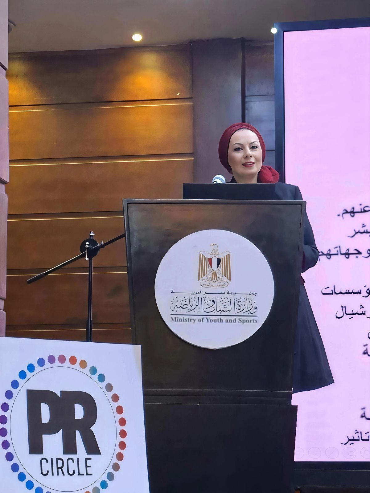 چرمين عامر تسلط الضوء على دور المؤثرين في هندسة الثقة في العصر الرقمي 2 چرمين عامر تسلط الضوء على دور المؤثرين في هندسة الثقة في العصر الرقمي