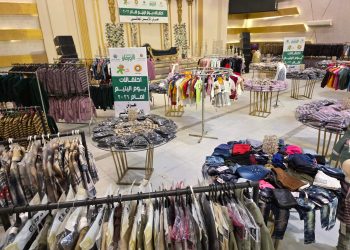 جمعية الأورمان عضو التحالف الوطني توزع ملابس جديدة